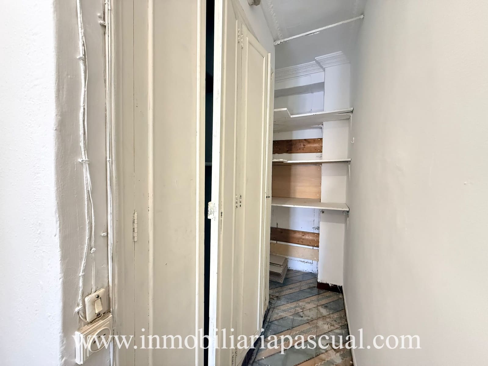3 bedroom Apartment for sale in Alcoy / Alcoi - € 170,000 (Ref: 9902606)