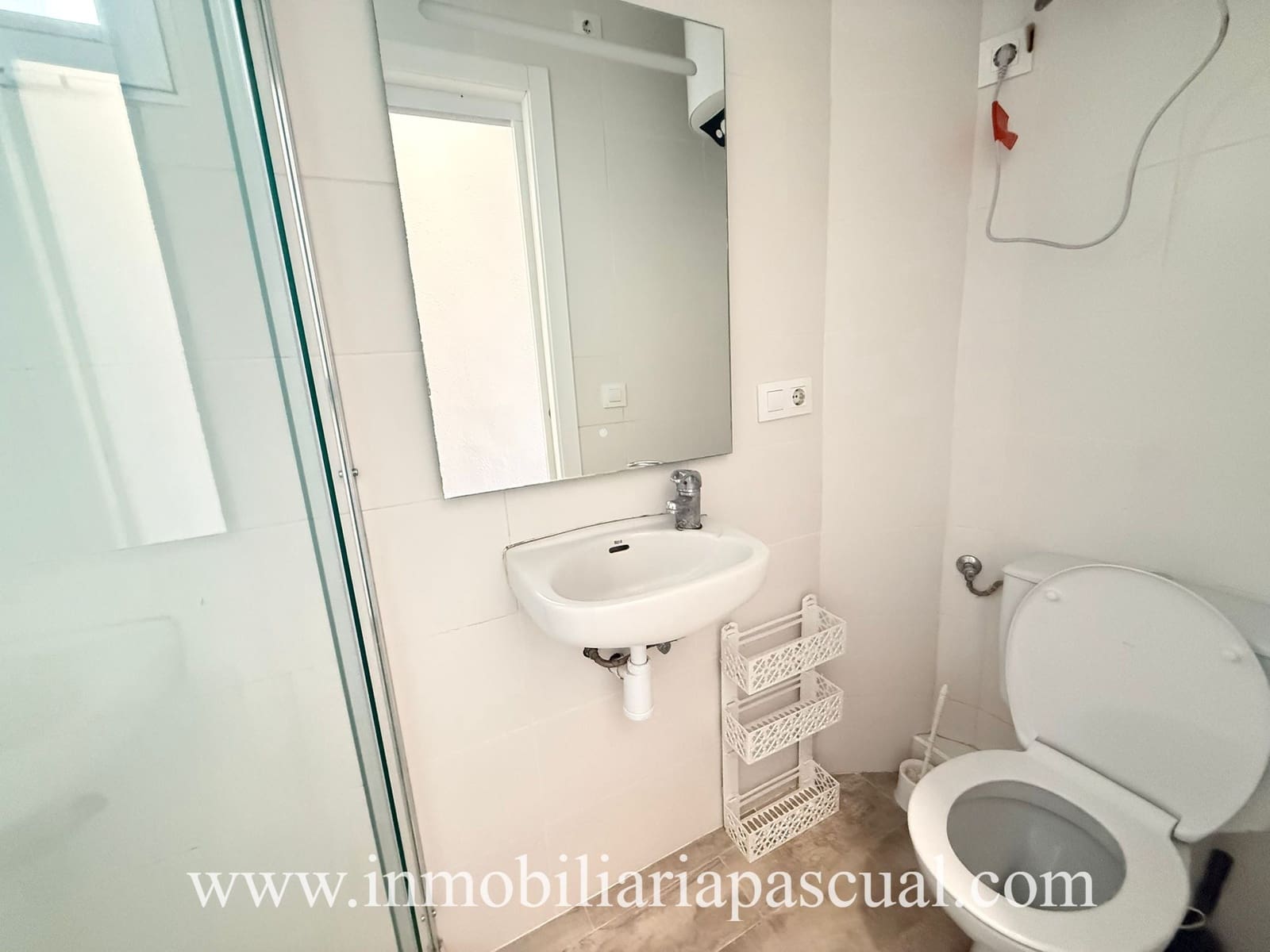 3 bedroom Apartment for sale in Alcoy / Alcoi - € 170,000 (Ref: 9902606)
