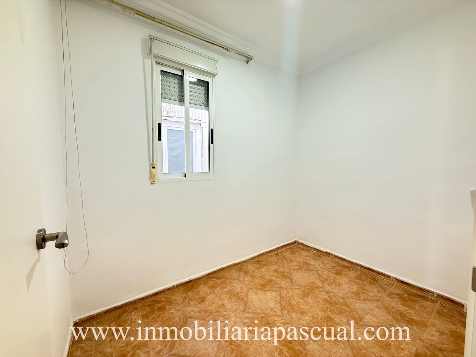 3 bedroom Apartment for sale in Alcoy / Alcoi - € 170,000 (Ref: 9902606)