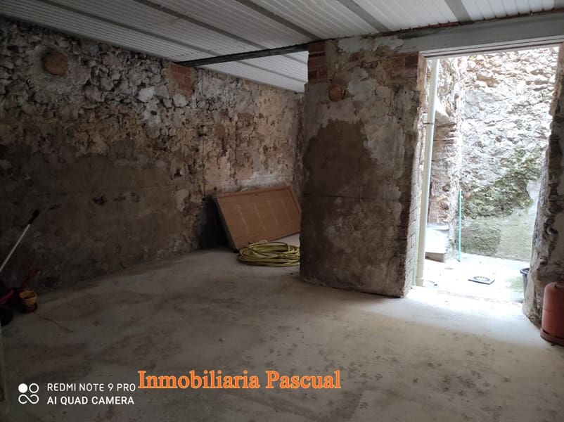 Villa for sale in Planes - € 30,000 (Ref: 9904885)