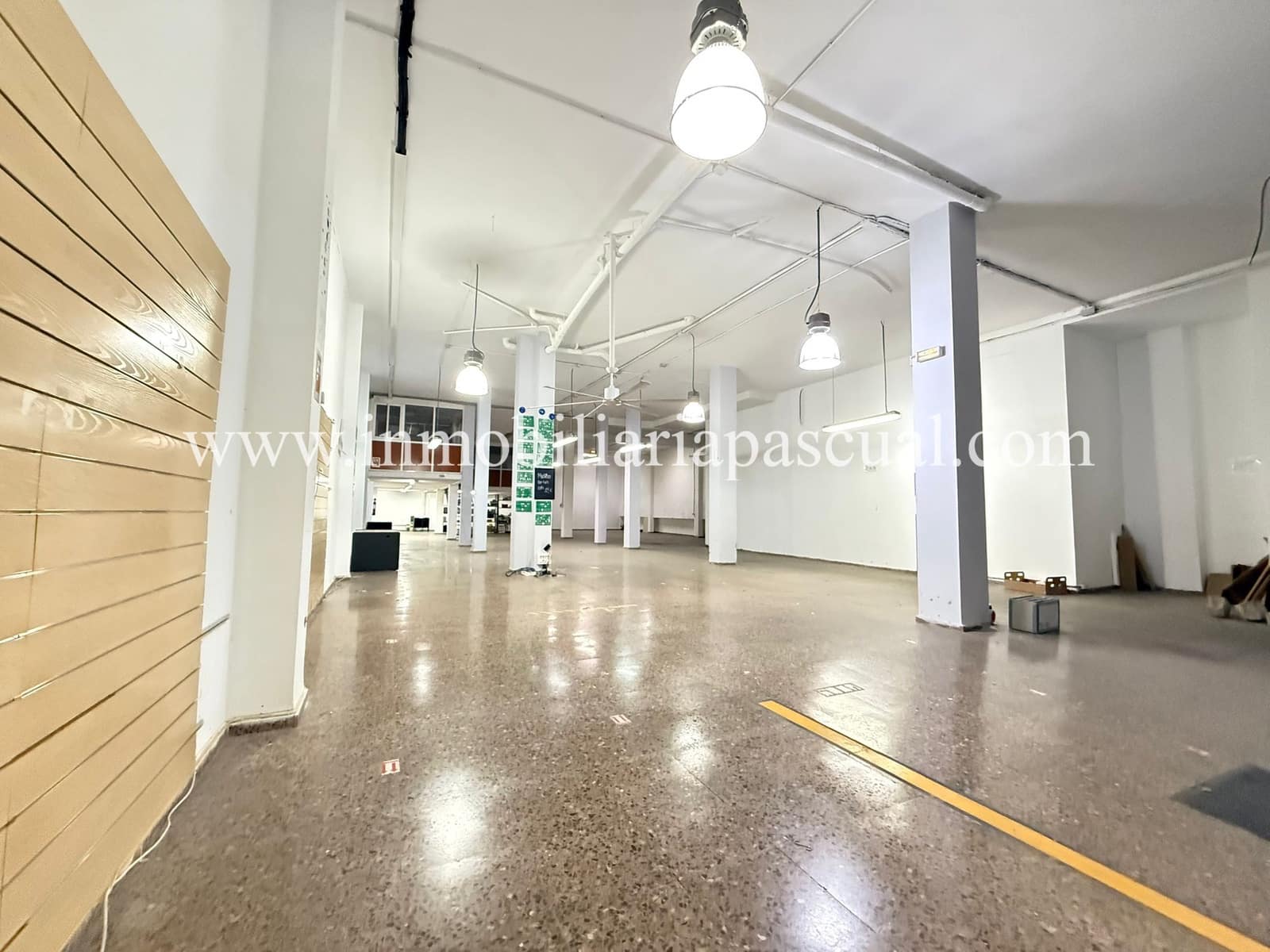 Gewerbe zu verkaufen in Alcoy / Alcoi - 200.000 € (Ref: 9905025)