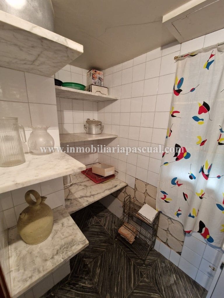 Villa for sale in Cocentaina - € 47,000 (Ref: 9906607)