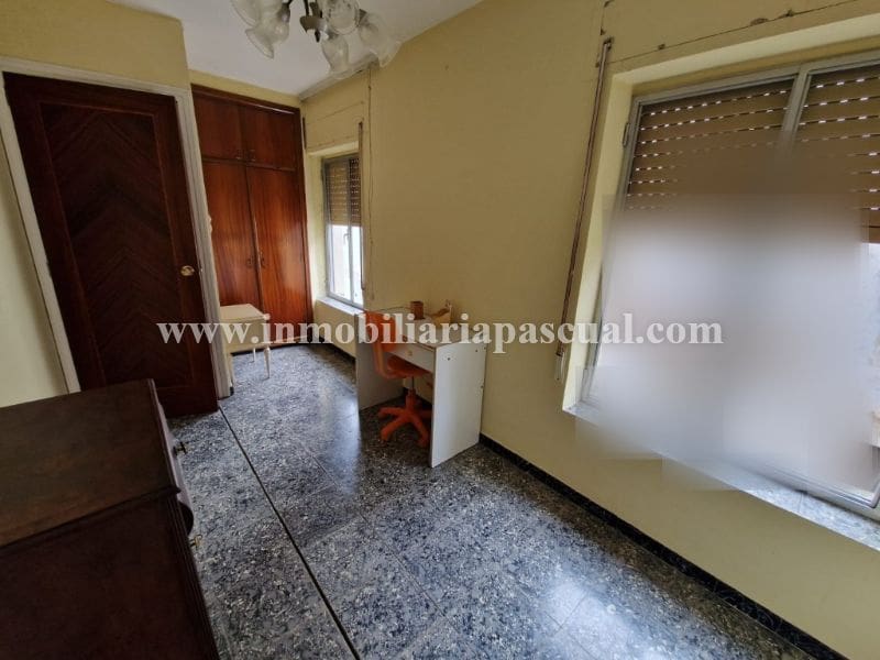 Villa for sale in Cocentaina - € 47,000 (Ref: 9906607)