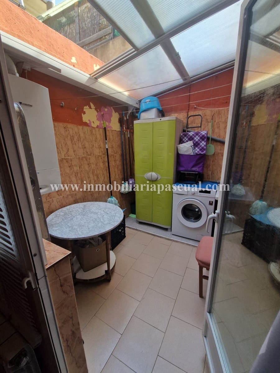 3 bedroom Villa for sale in Alcoy / Alcoi - € 80,000 (Ref: 9950795)
