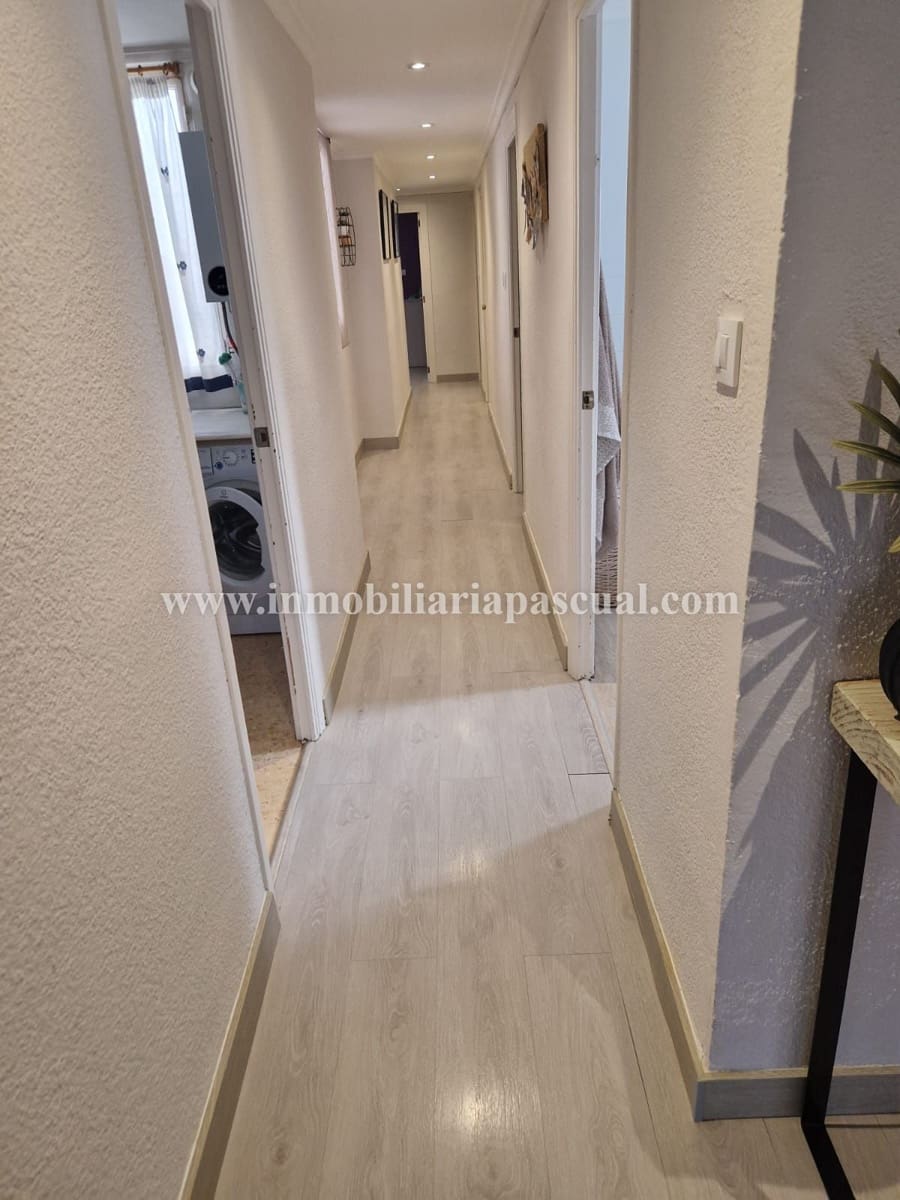 Piso de 4 habitaciones en Muro de Alcoy en venta - 97.000 € (Ref: 9990007)