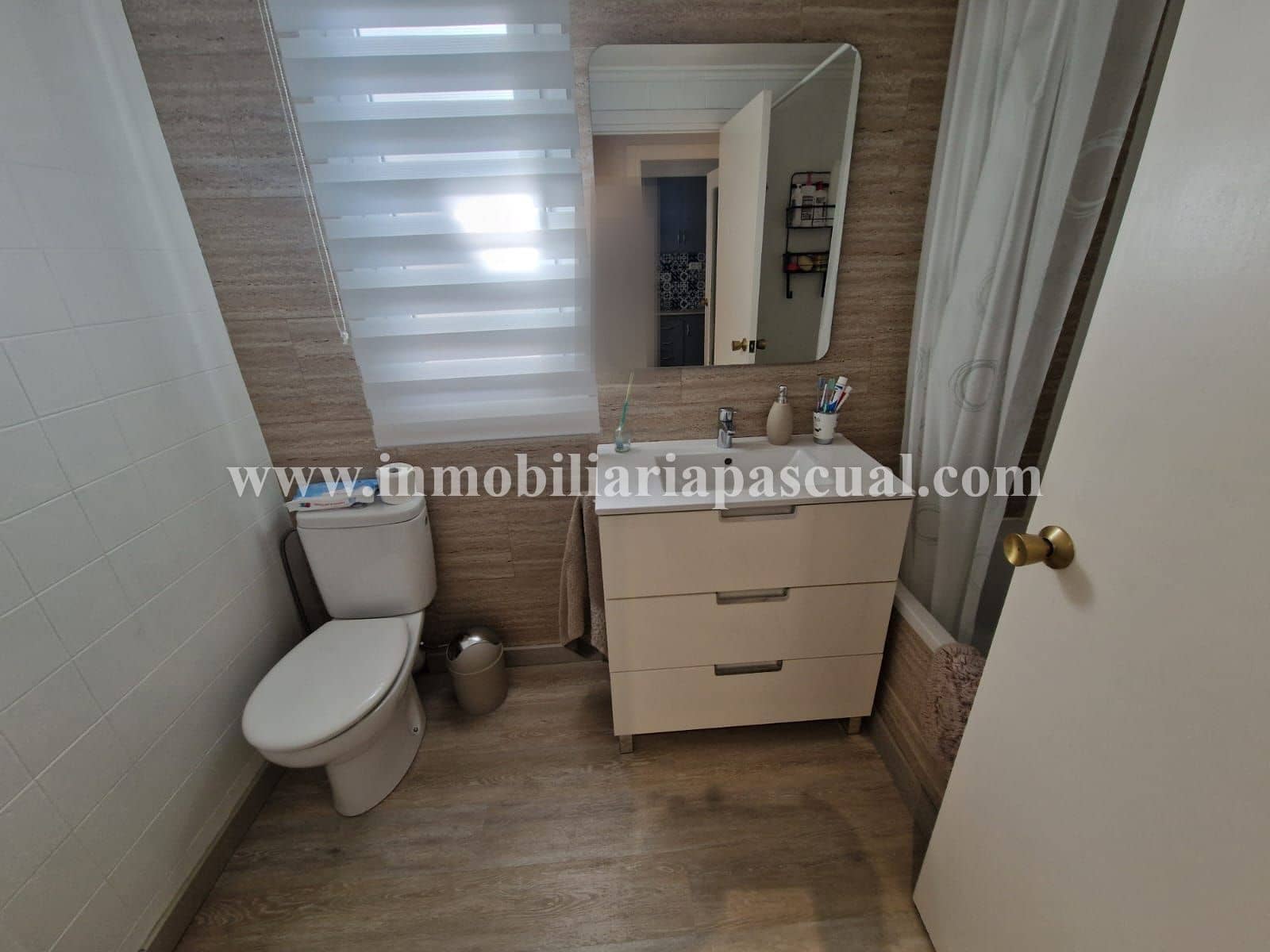 Piso de 4 habitaciones en Muro de Alcoy en venta - 97.000 € (Ref: 9990007)