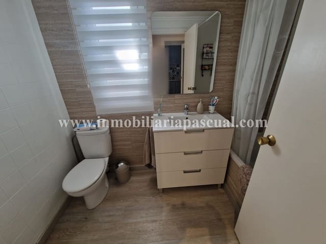 Piso de 4 habitaciones en Muro de Alcoy en venta - 97.000 € (Ref: 9990007)