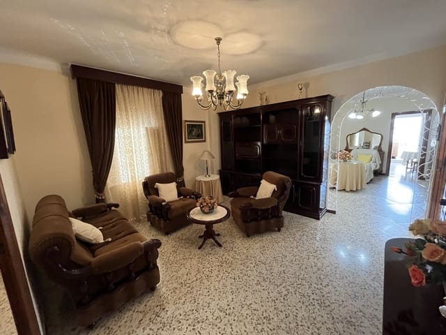 3 quarto Casa em Banda para arrendar em Alhaurín el Grande com garagem - 900 € (Ref: 10049654)