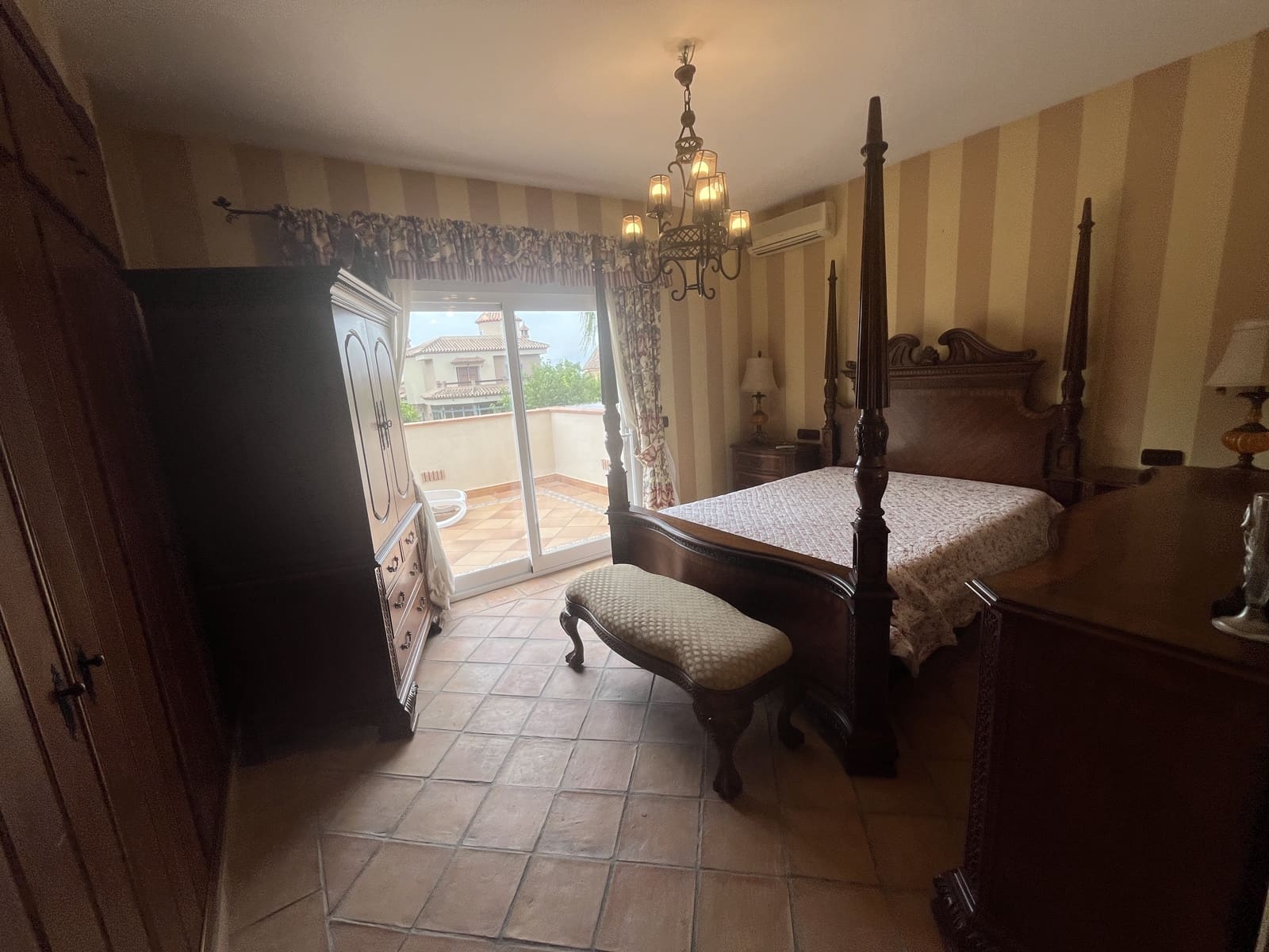 4 soverom Villa til leie i Alhaurin el Grande med svømmebasseng garasje - € 3 000 (Ref: 10049674)