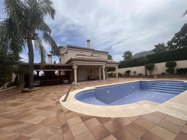 4 bedroom Villa for rent in Alhaurín el Grande with pool garage - € 3,000 (Ref: 10049674)
