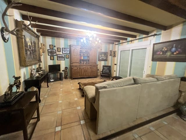 4 bedroom Villa for rent in Alhaurín el Grande with pool garage - € 3,000 (Ref: 10049674)