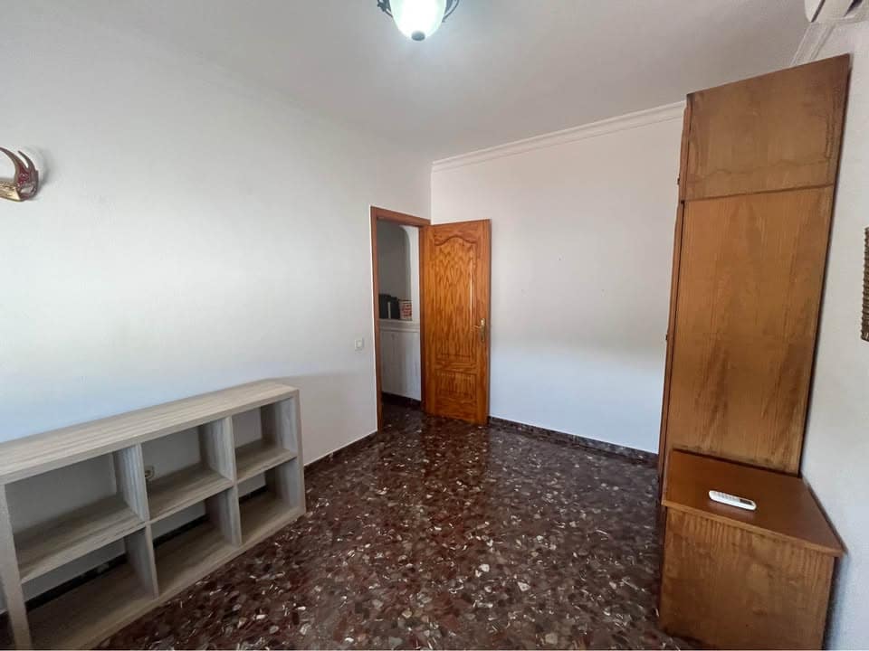Apartamento de 3 habitaciones en Alhaurín de la Torre en alquiler - 1.200 € (Ref: 10078912)