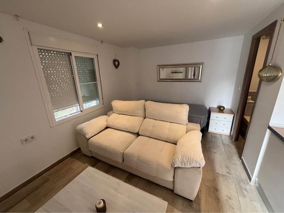 Studio for rent in Alhaurin de la Torre - € 650 (Ref: 10078915)