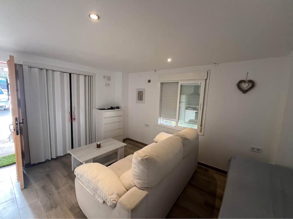 Studio for rent in Alhaurin de la Torre - € 650 (Ref: 10078915)