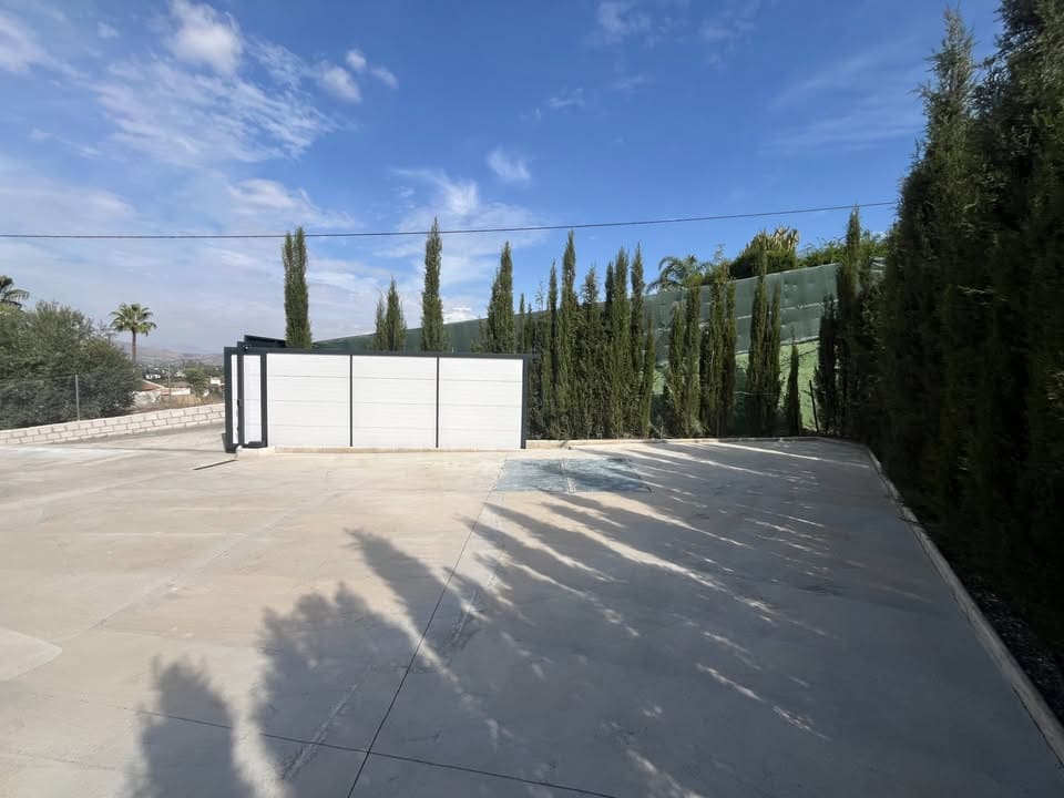 Finca/Casa Rural de 4 habitaciones en Alhaurín el Grande en alquiler con piscina garaje - 1.800 € (Ref: 10184076)