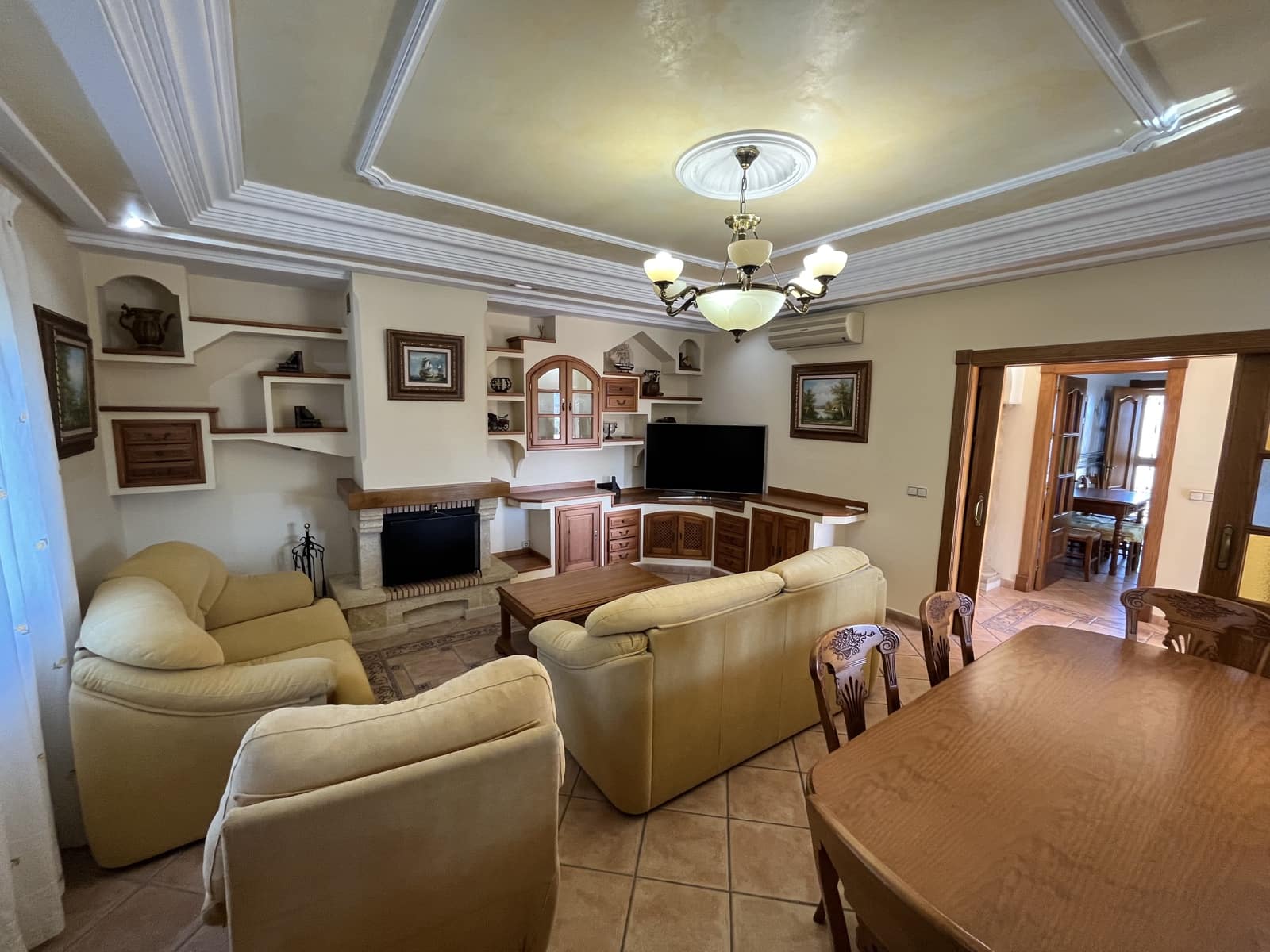 4 soveværelse Villa til leje i Alhaurin de la Torre med swimmingpool garage - € 2.000 (Ref: 8051893)