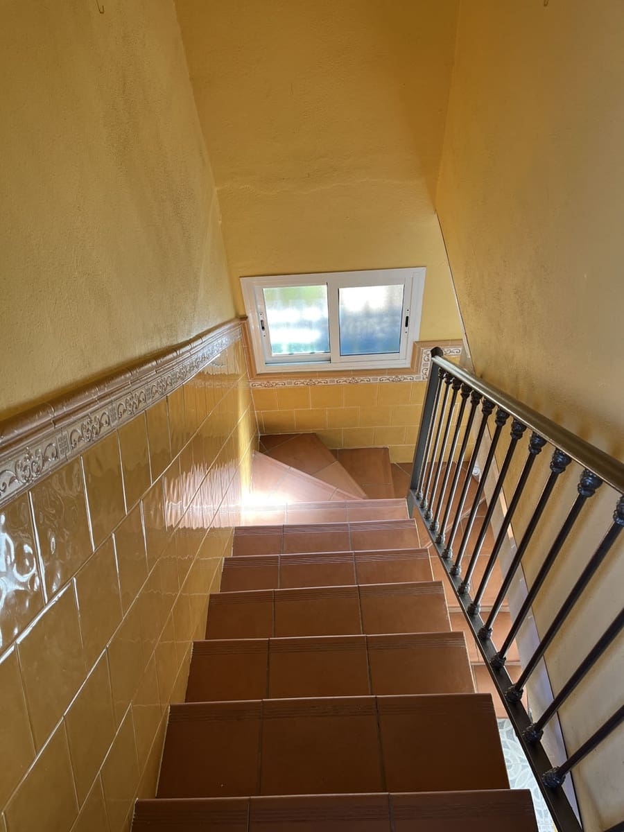 4 soveværelse Villa til leje i Alhaurin de la Torre med swimmingpool garage - € 2.000 (Ref: 8051893)