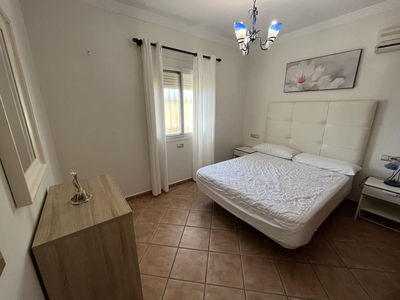 4 soveværelse Villa til leje i Alhaurin de la Torre med swimmingpool garage - € 2.000 (Ref: 8051893)