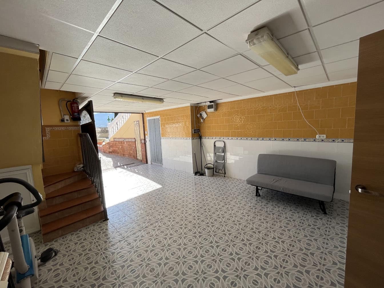 4 soveværelse Villa til leje i Alhaurin de la Torre med swimmingpool garage - € 2.000 (Ref: 8051893)