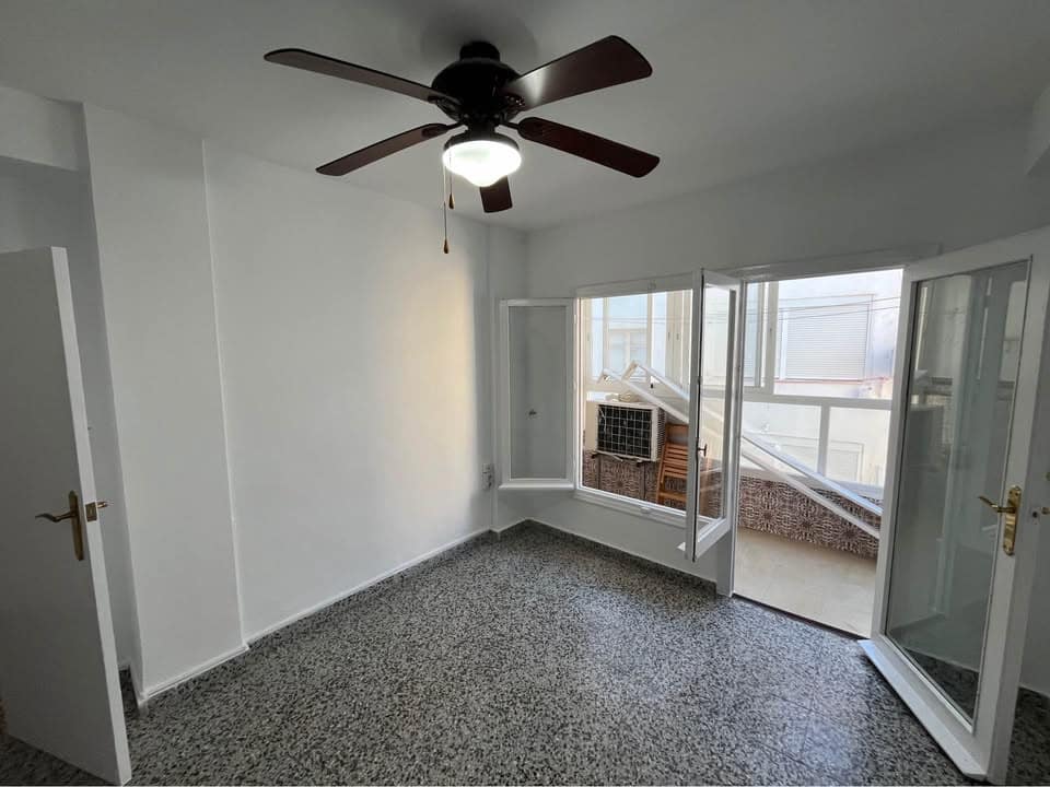 2 bedroom Apartment for rent in Alhaurin el Grande - € 700 (Ref: 8791594)