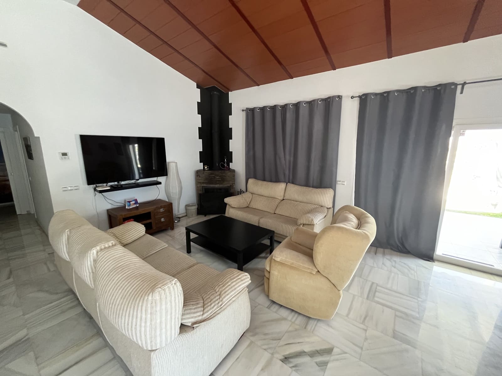 3 bedroom Finca/Country House for rent in Alhaurin el Grande with pool - € 1,800 (Ref: 9058665)