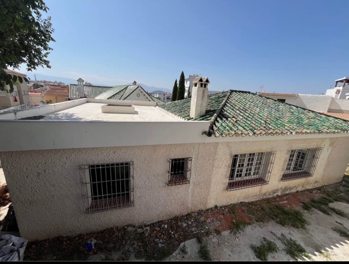 2 slaapkamer Villa te koop in Alhaurin el Grande - € 270.000 (Ref: 9064407)