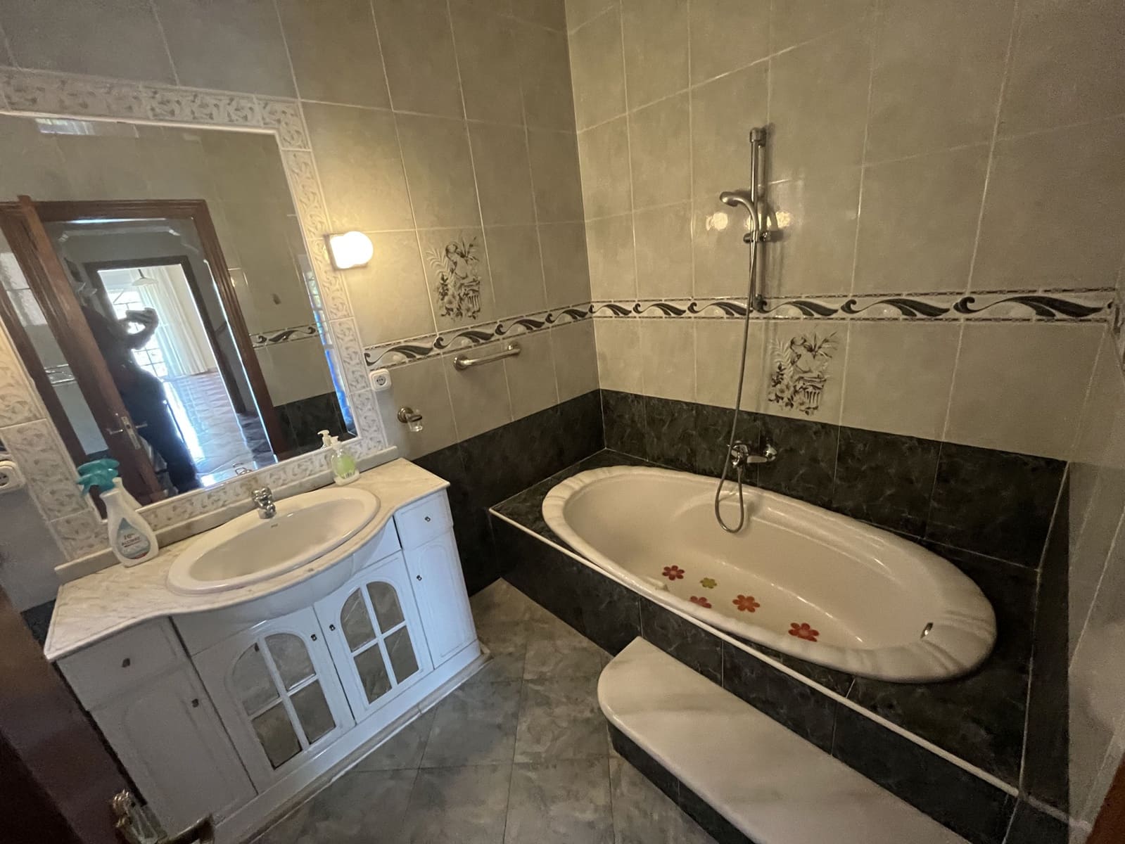 3 Zimmer Villa zu verkaufen in Alhaurin el Grande mit Pool Garage - 690.000 € (Ref: 9125871)