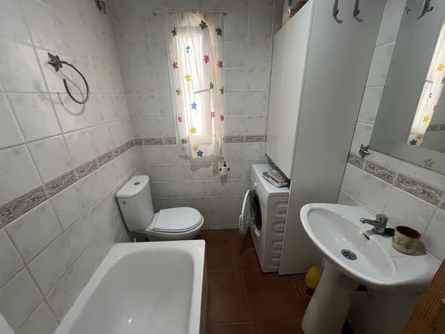 1 soverom Leilighet til leie i Benalmádena - € 850 (Ref: 9133639)