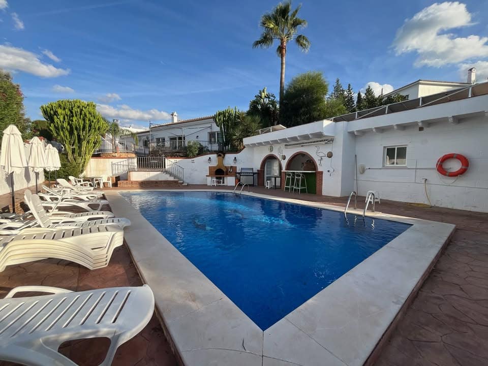 5 sypialnia Willa do wynajęcia w Alhaurin el Grande z basenem garażem - 3 500 € (Ref: 9438237)