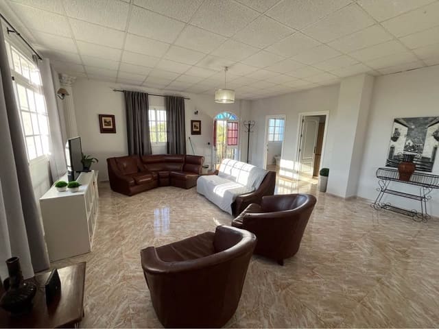 3 bedroom Finca/Country House for rent in Alhaurín el Grande with pool garage - € 1,200 (Ref: 9441926)