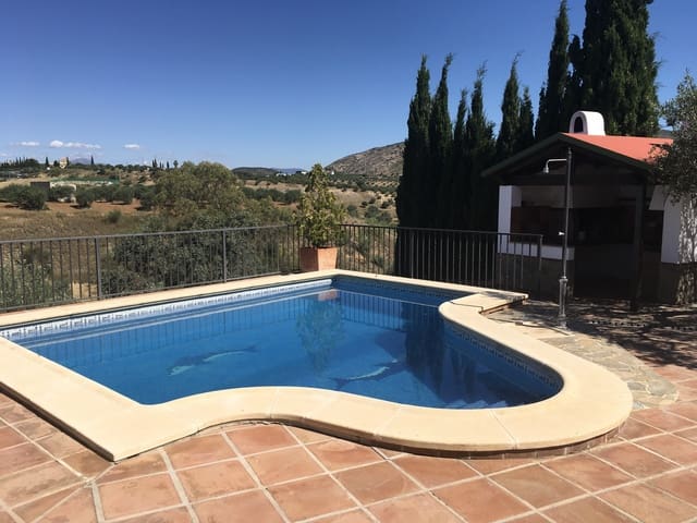 3 quarto Quinta/Casa Rural para arrendar em Alhaurín el Grande com piscina garagem - 1 800 € (Ref: 9525949)