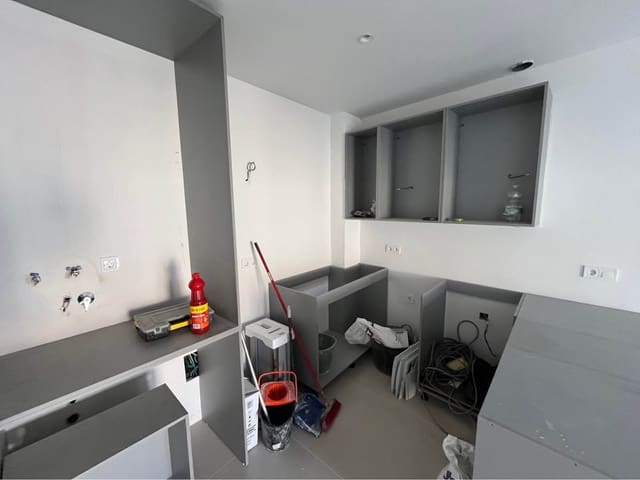 2 makuuhuone Huoneisto vuokrattavana paikassa Alhaurín el Grande - 850 € (Ref: 9525951)