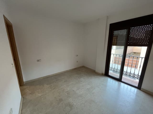 Apartamento de 3 habitaciones en Alhaurín el Grande en alquiler con garaje - 900 € (Ref: 9609487)