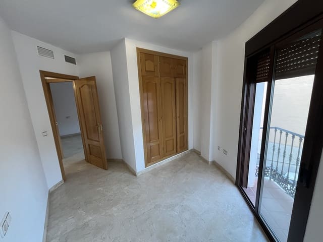Apartamento de 3 habitaciones en Alhaurín el Grande en alquiler con garaje - 900 € (Ref: 9609487)