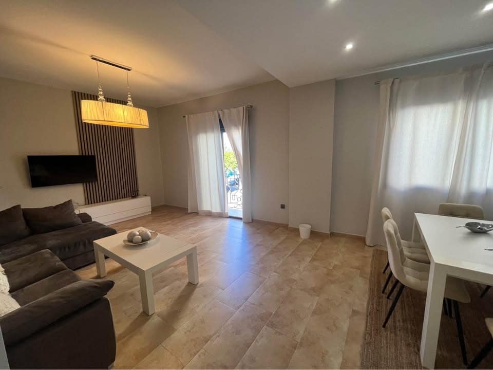 4 makuuhuone Omakotitalo vuokrattavana paikassa Alhaurin el Grande - 1 500 € (Ref: 9629493)