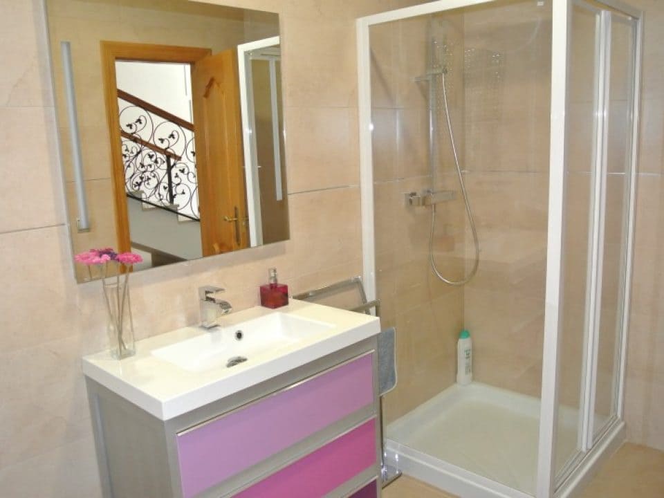 4 bedroom Villa for rent in Alhaurin el Grande with pool garage - € 2,800 (Ref: 9629496)