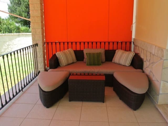 4 bedroom Villa for rent in Alhaurín el Grande with pool garage - € 2,800 (Ref: 9629496)