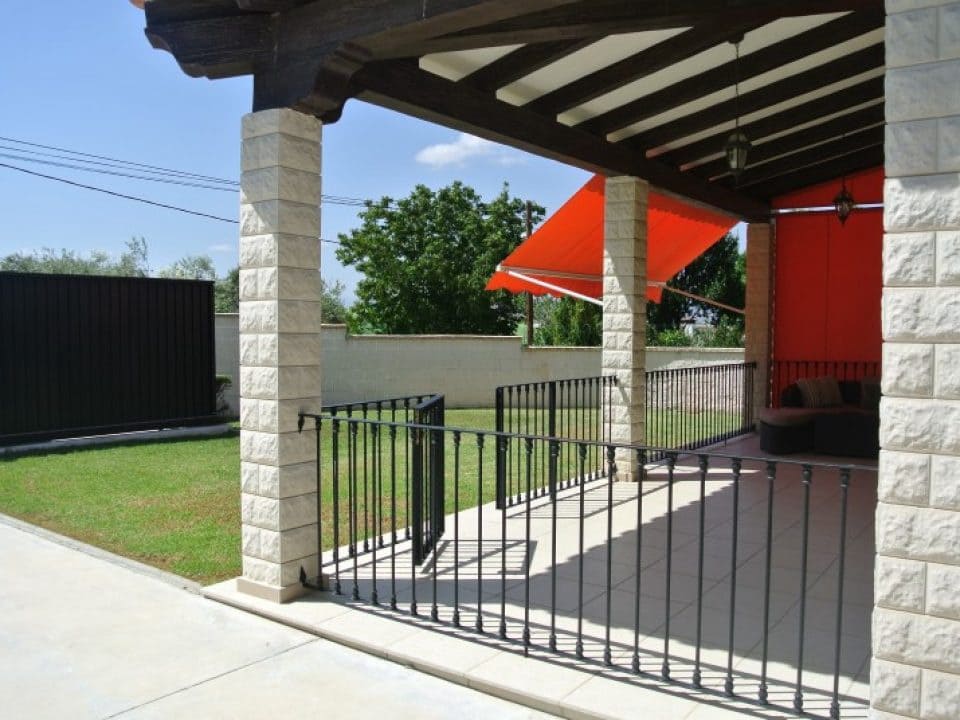 4 bedroom Villa for rent in Alhaurin el Grande with pool garage - € 2,800 (Ref: 9629496)