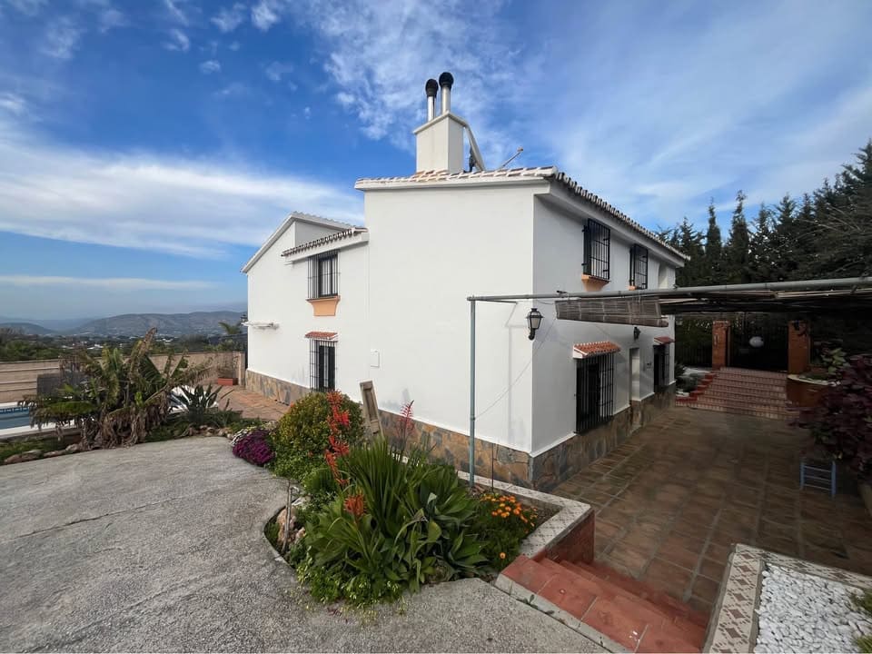 3 sovrum Finca/Hus på landet att hyra i Alhaurin el Grande med pool garage - 1 500 € (Ref: 9635024)