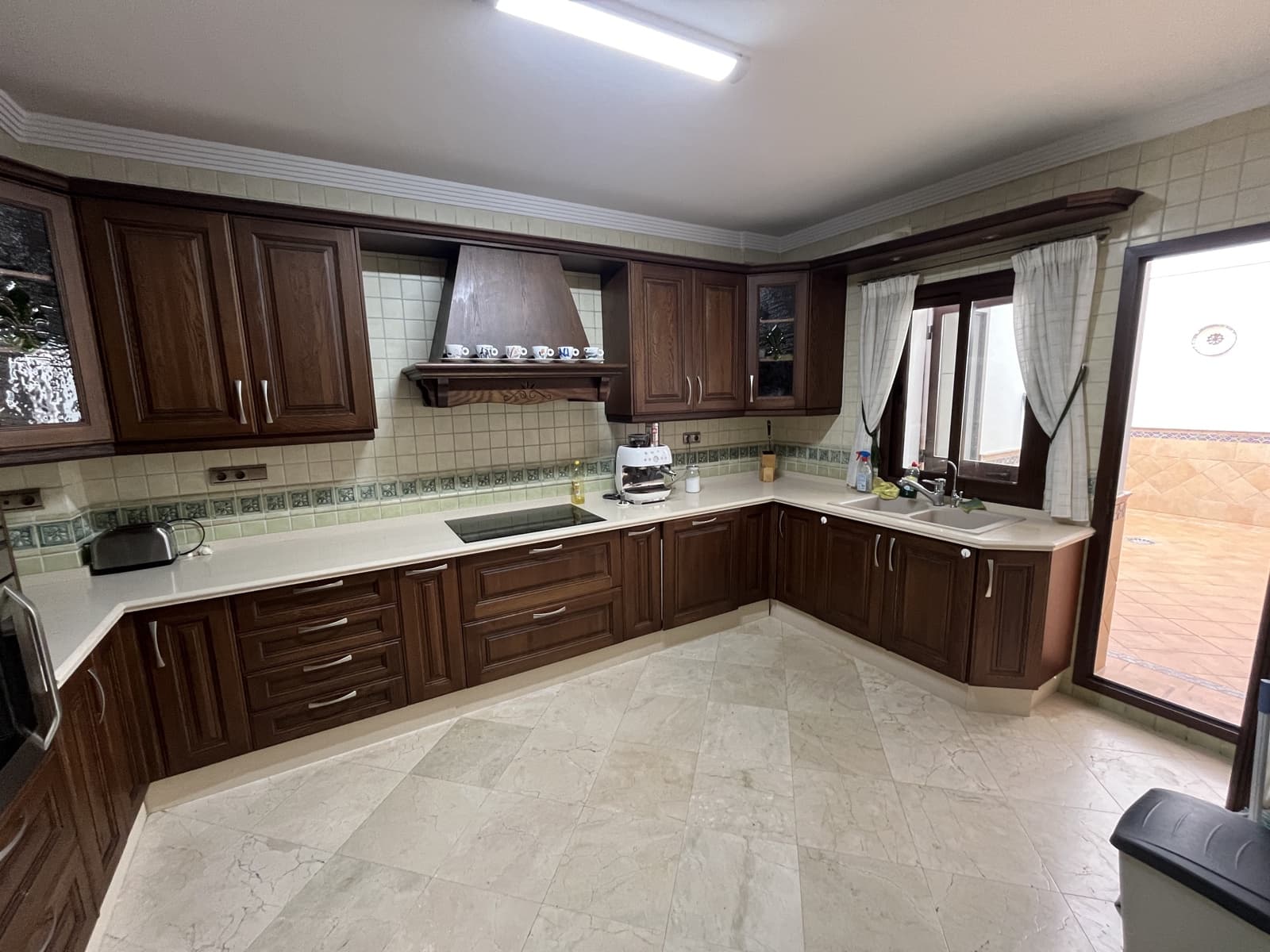 Casa de 3 habitaciones en Alhaurín el Grande en alquiler con garaje - 1.500 € (Ref: 9709002)