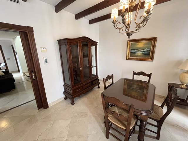 Casa de 3 habitaciones en Alhaurín el Grande en alquiler con garaje - 1.500 € (Ref: 9709002)