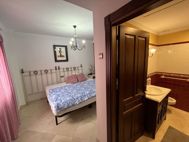 Casa de 3 habitaciones en Alhaurín el Grande en alquiler con garaje - 1.500 € (Ref: 9709002)