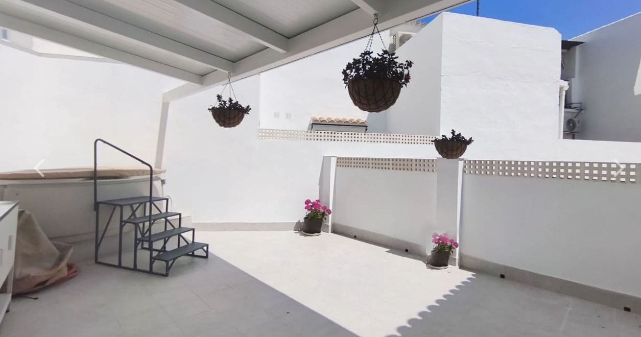 2 bedroom Apartment for rent in Alhaurin el Grande - € 1,100 (Ref: 9797671)