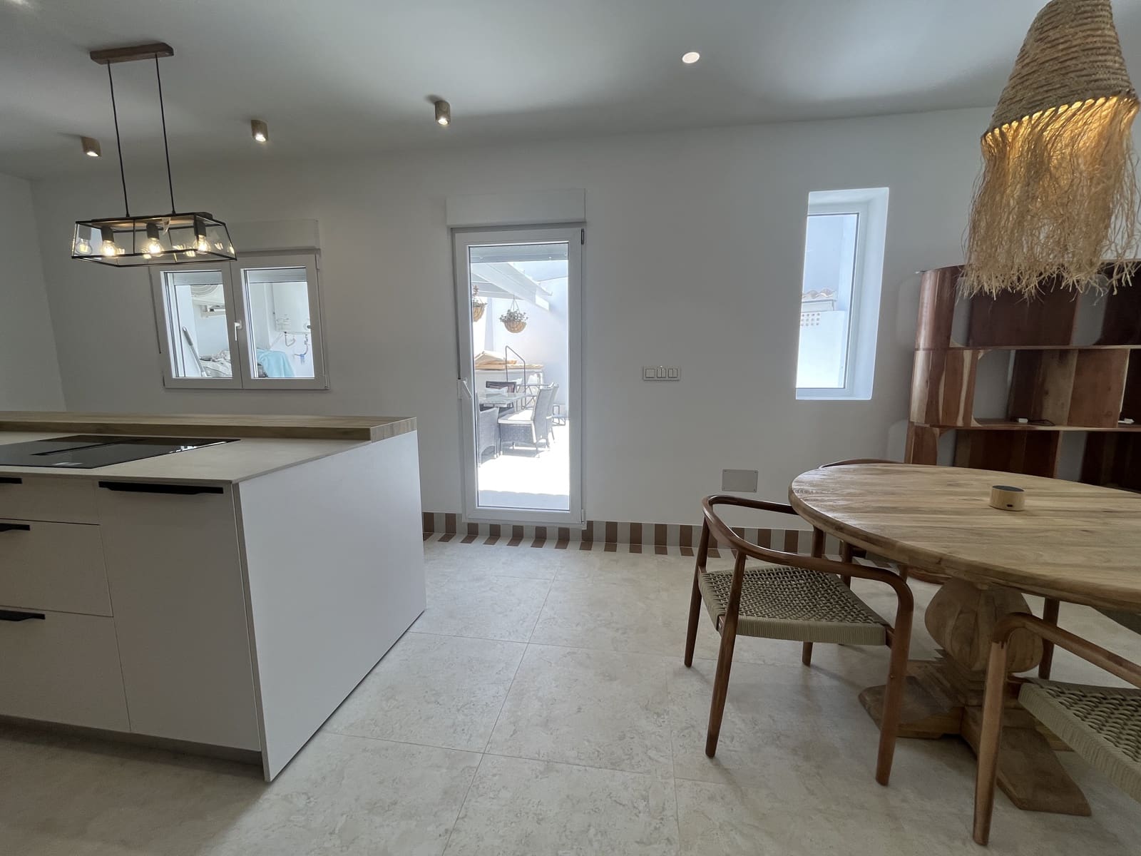2 bedroom Apartment for rent in Alhaurin el Grande - € 1,100 (Ref: 9797671)