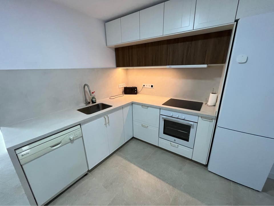 Appartement de 2 chambres à louer à Alhaurin el Grande - 1 100 € (Ref: 9905009)
