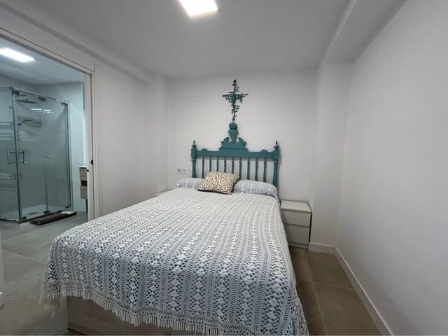 Appartement de 2 chambres à louer à Alhaurín el Grande - 1 100 € (Ref: 9905009)