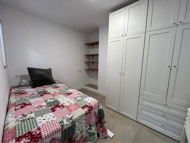 Appartement de 2 chambres à louer à Alhaurín el Grande - 1 100 € (Ref: 9905009)