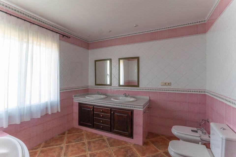Chalet de 5 habitaciones en Alhaurín el Grande en alquiler con piscina garaje - 2.800 € (Ref: 9905141)