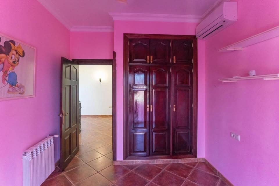 Chalet de 5 habitaciones en Alhaurín el Grande en alquiler con piscina garaje - 2.800 € (Ref: 9905141)