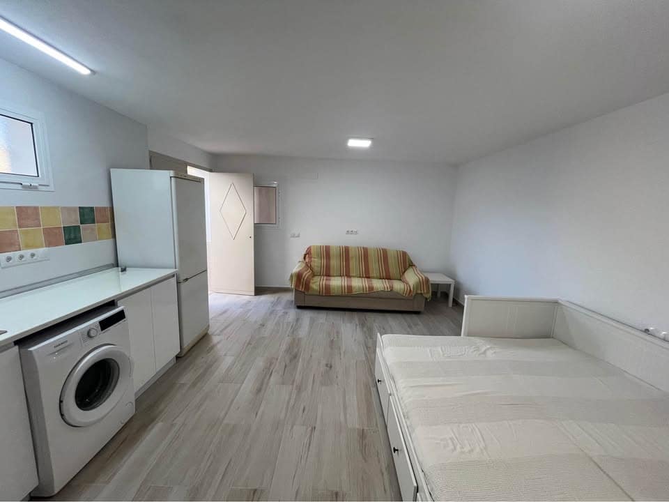 Studio til leje i Alhaurin el Grande med garage - € 700 (Ref: 9909876)